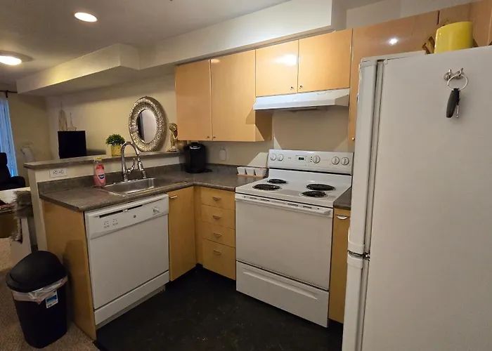 Lovely 1 Bedroom Condo In The Heart Of Seattle!